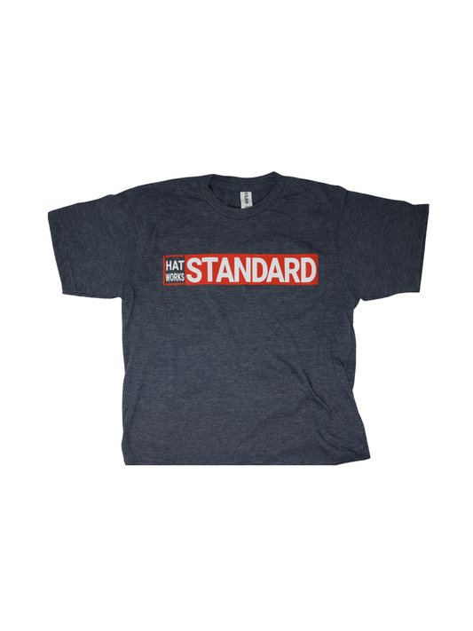 HEATHER NAVY STACKIN BILLS LOGO TEE